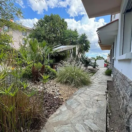 Le Jardin D'henri Перпиньан